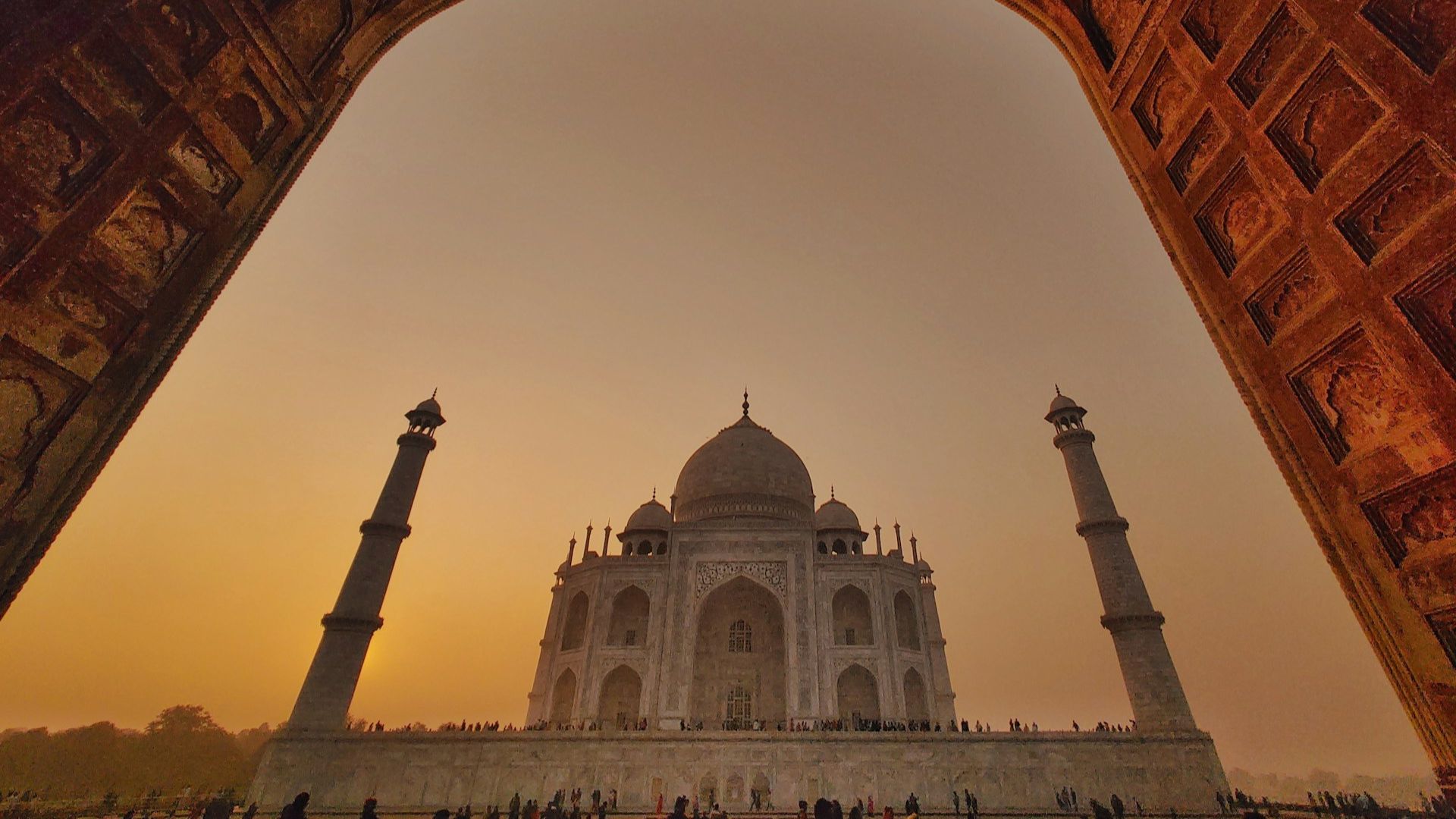 Taj Mahal at sunrise in Agra